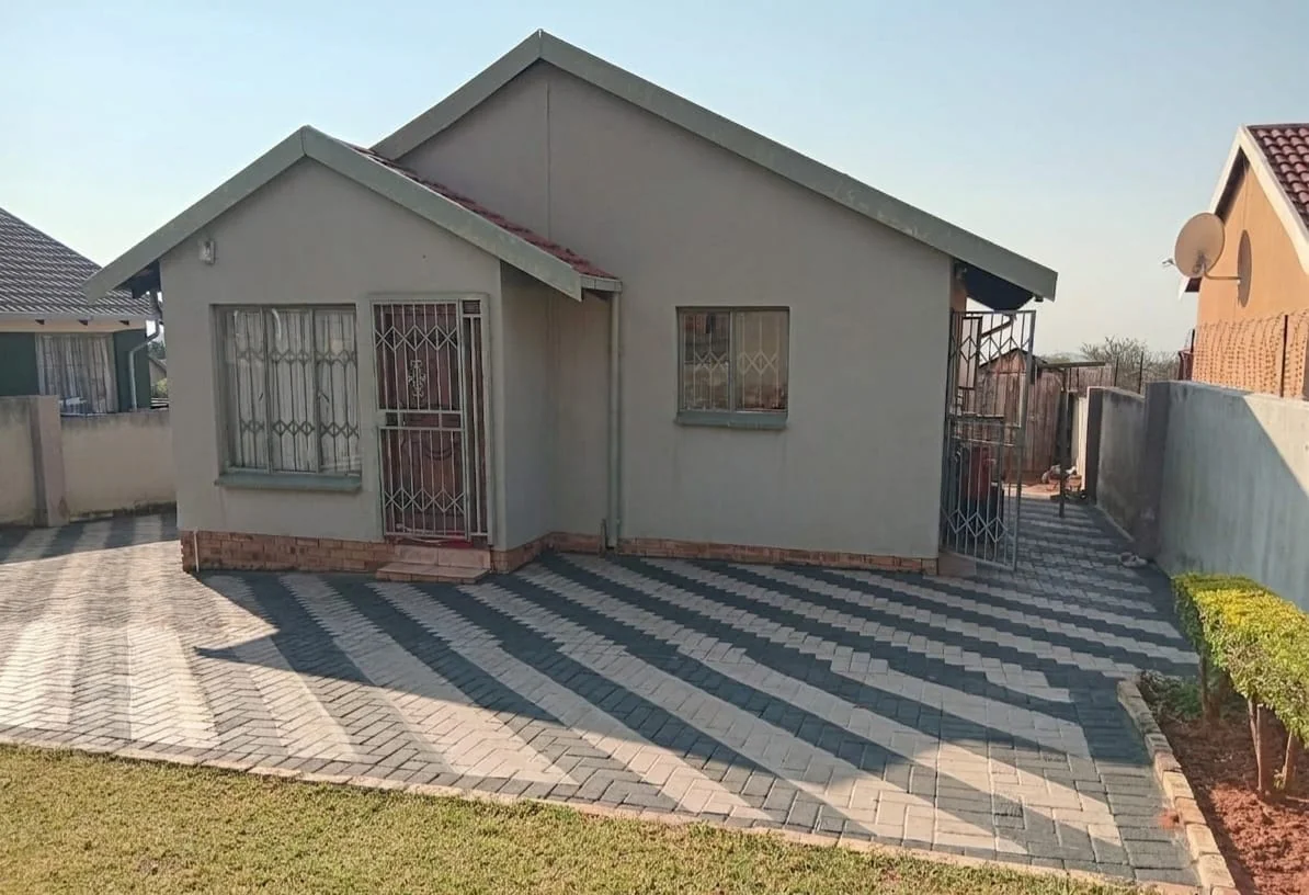 3 Bedroom House for Sale inTlhabane West