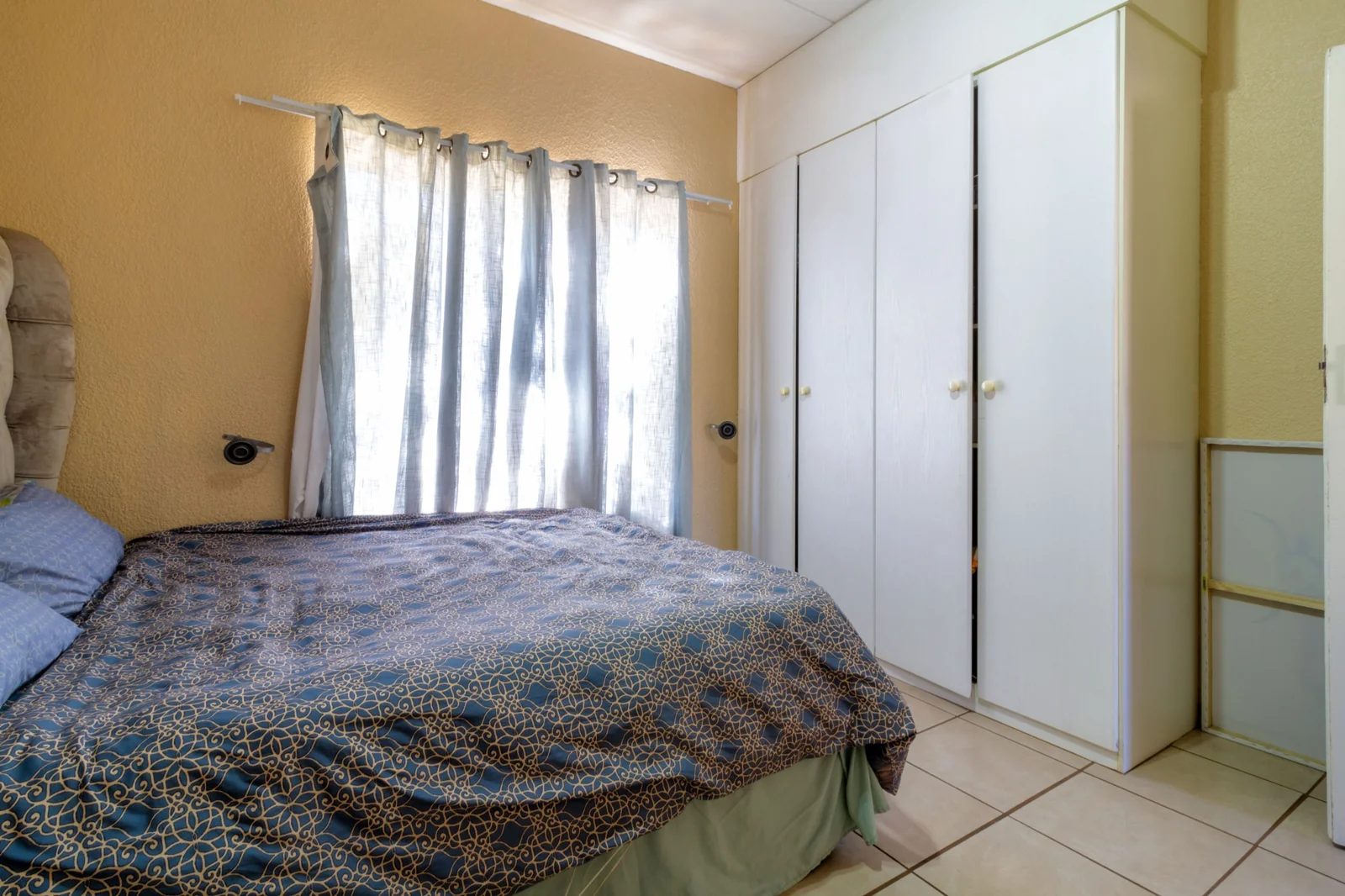 Ground floor aparment for Sale In Halfway Gardens