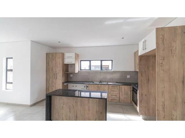 Modern 3-Bedroom Cluster Home in Bendor