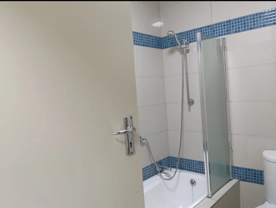 Stunning 3 bedroom townhouse at Clavadel to let.