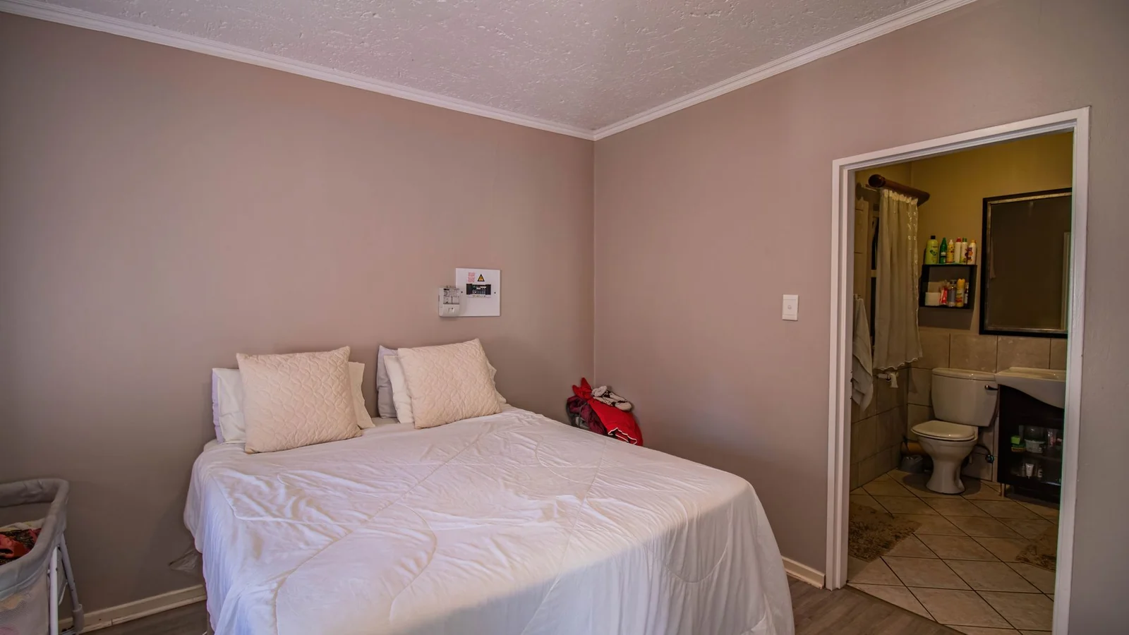 Executive 3-Bedroom Duplex Apartment | Secure Living in Carlswald/Halfway Gardens