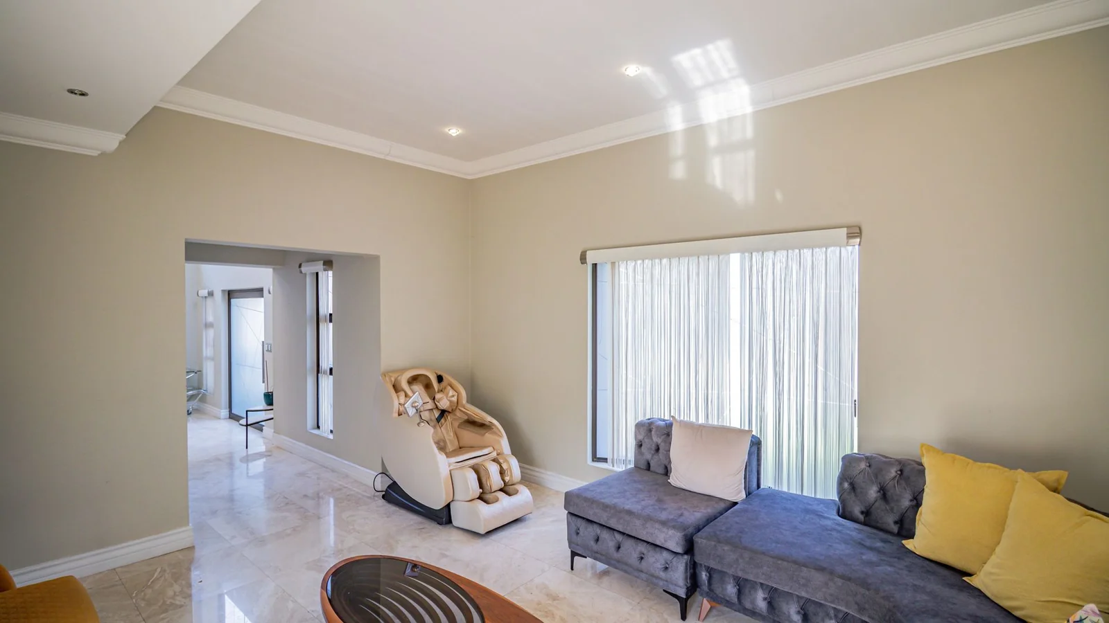 Luxury 5-Bedroom Estate Home in Blue Valley Golf Estate