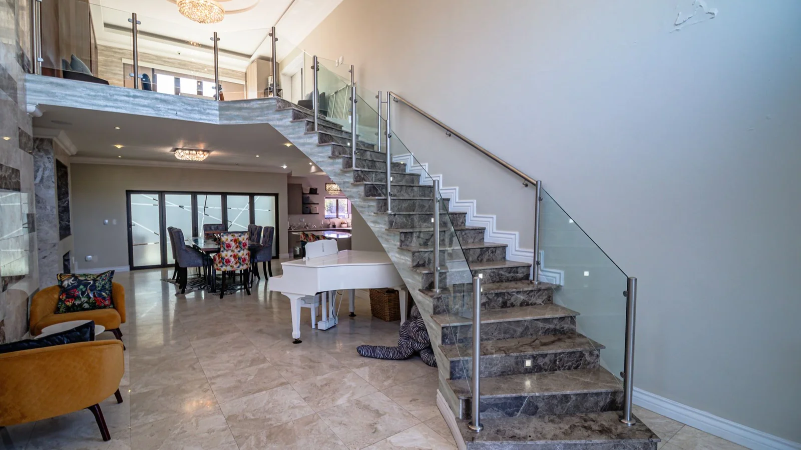 Luxury 5-Bedroom Estate Home in Blue Valley Golf Estate