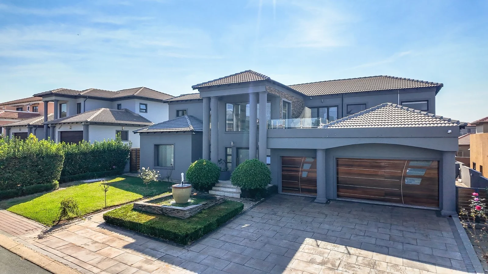 Luxury 5-Bedroom Estate Home in Blue Valley Golf Estate