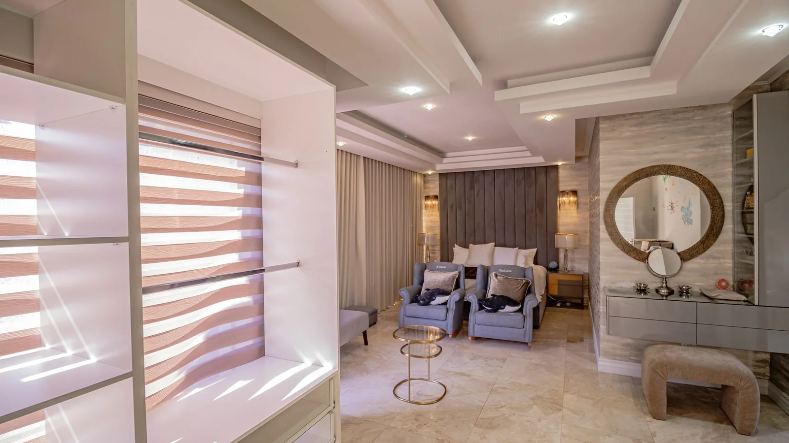 Luxury 5-Bedroom Estate Home in Blue Valley Golf Estate