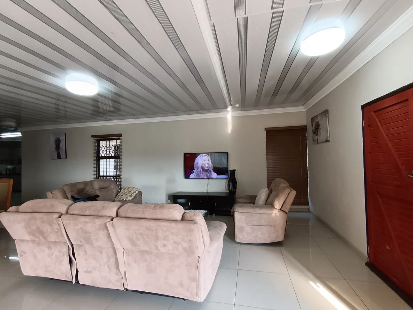 4 Bedroom home waiting for new owners.
