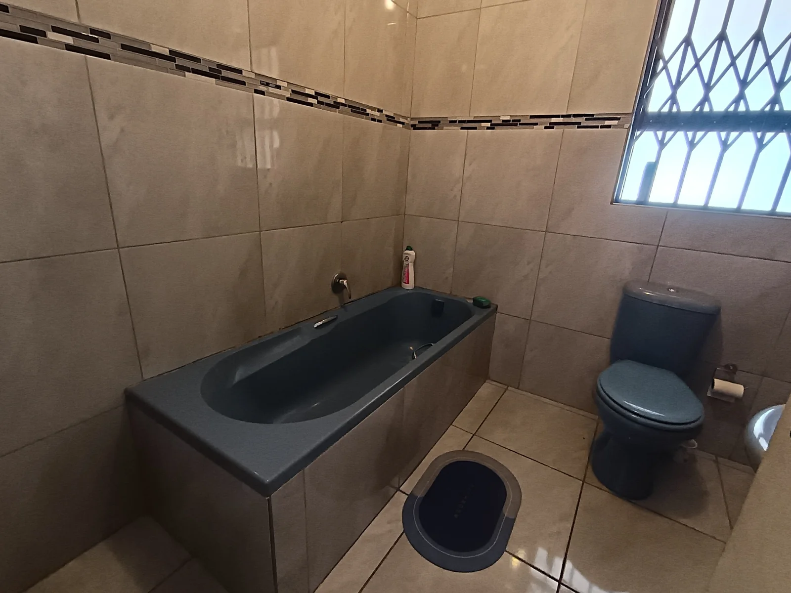 4 Bedroom home waiting for new owners.