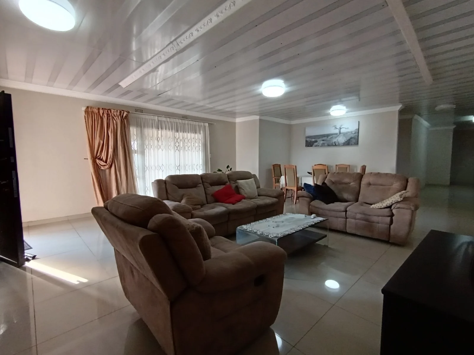 4 Bedroom home waiting for new owners.