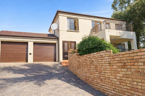 Amorosa, Roodepoort