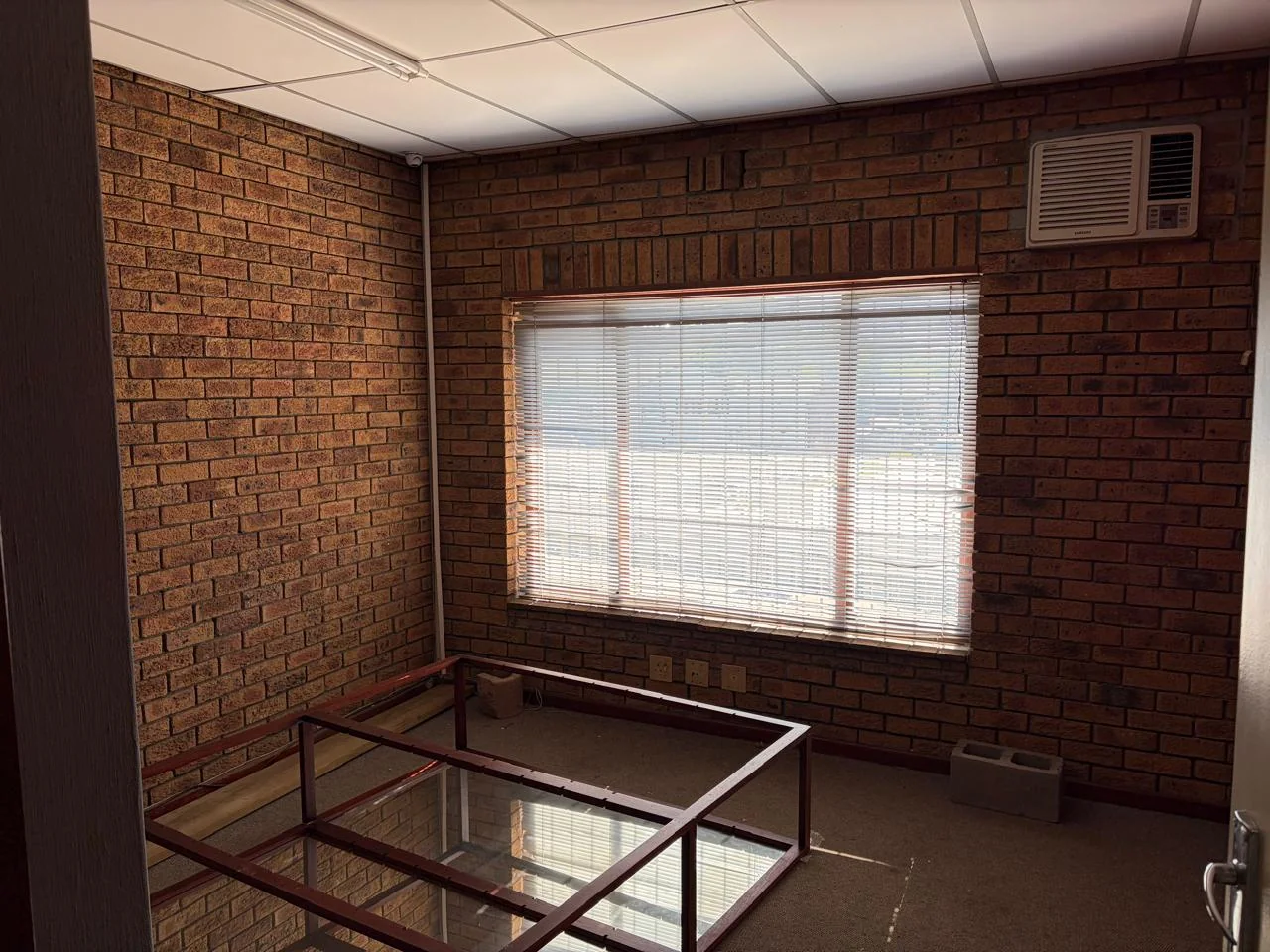 Secure offices, just under 200sqm, available to rent in Plankenburg Industrial Park, Stellenbosch