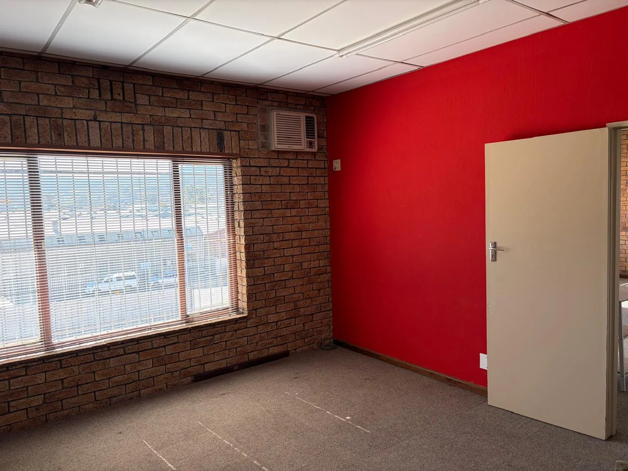 Secure offices, just under 200sqm, available to rent in Plankenburg Industrial Park, Stellenbosch
