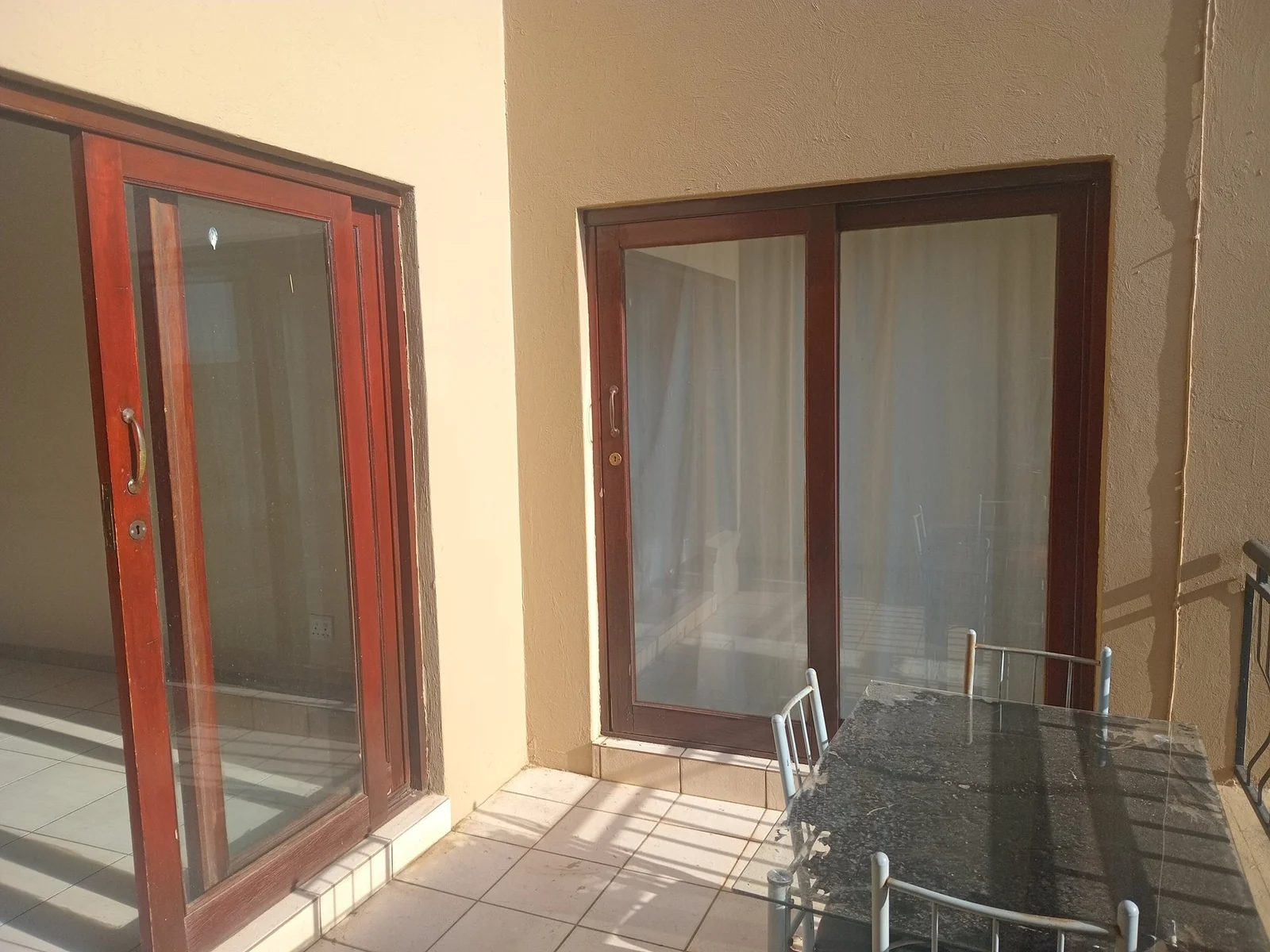 A 2 bed, 2 bath Lofty in Errand Gardens, Midrand.