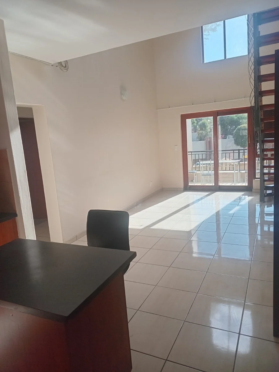 A 2 bed, 2 bath Lofty in Errand Gardens, Midrand.