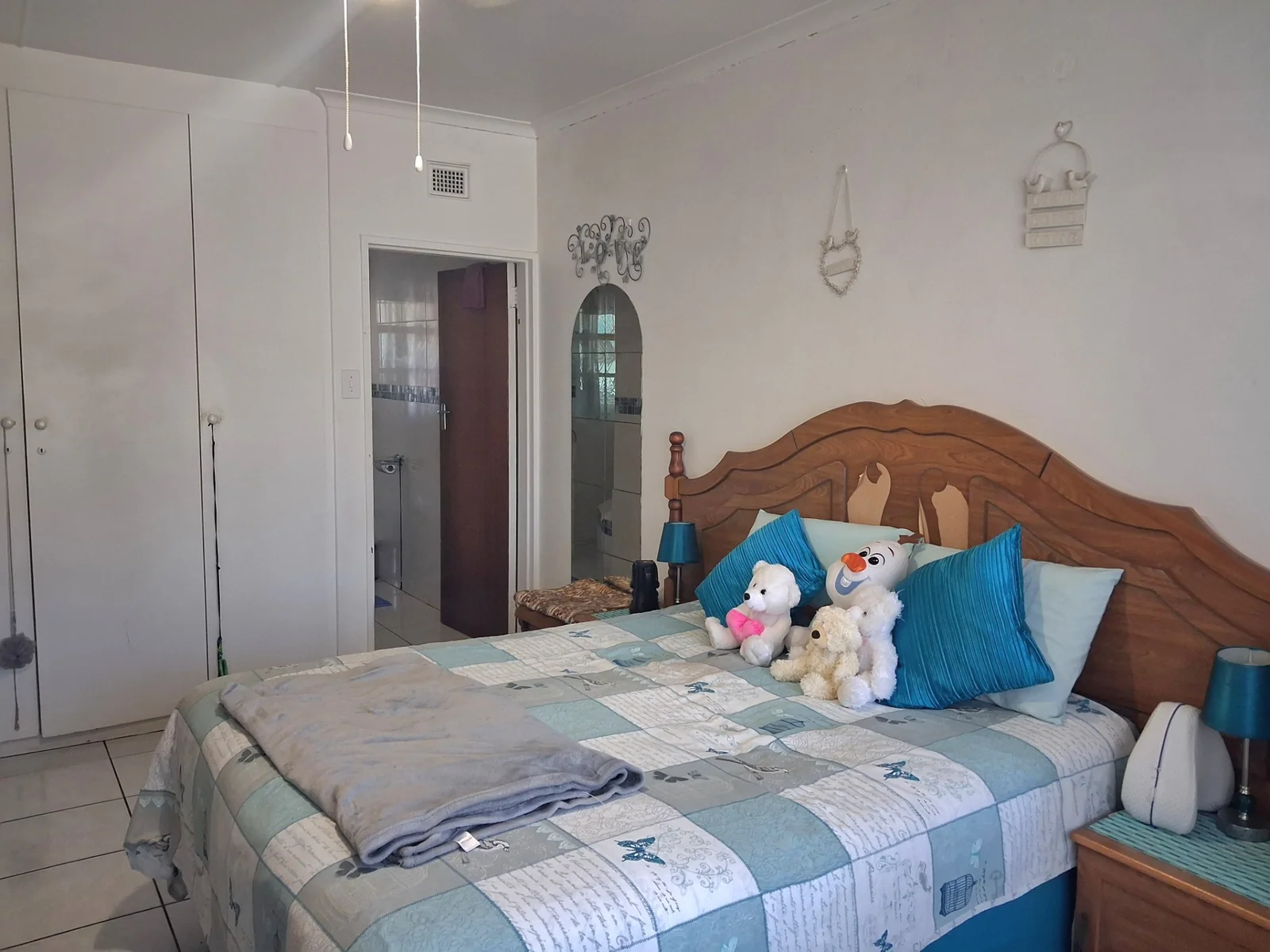 Spacious Family Home with 2 bedroom Granny Flat, Solar Backup & Exceptional Outdoor Living for sale in Veld en Vlei