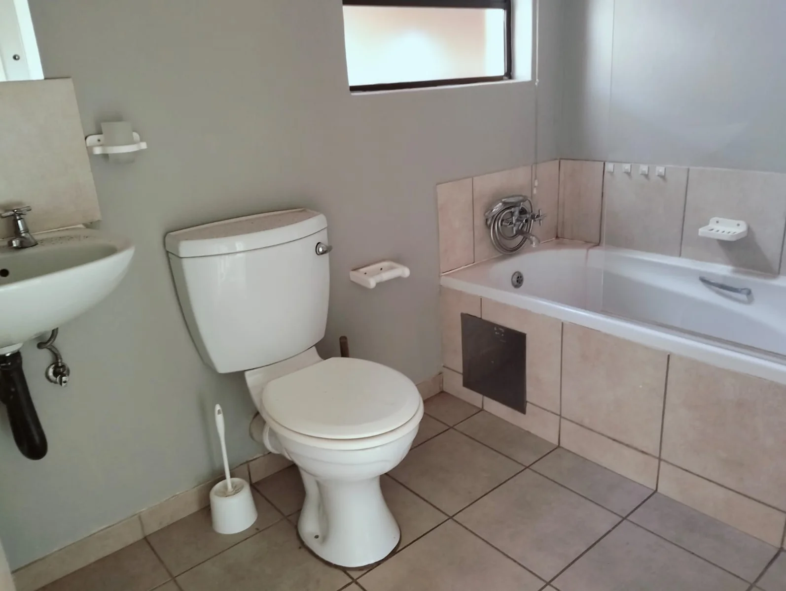2 Bedroom Semi-Detached For Sale