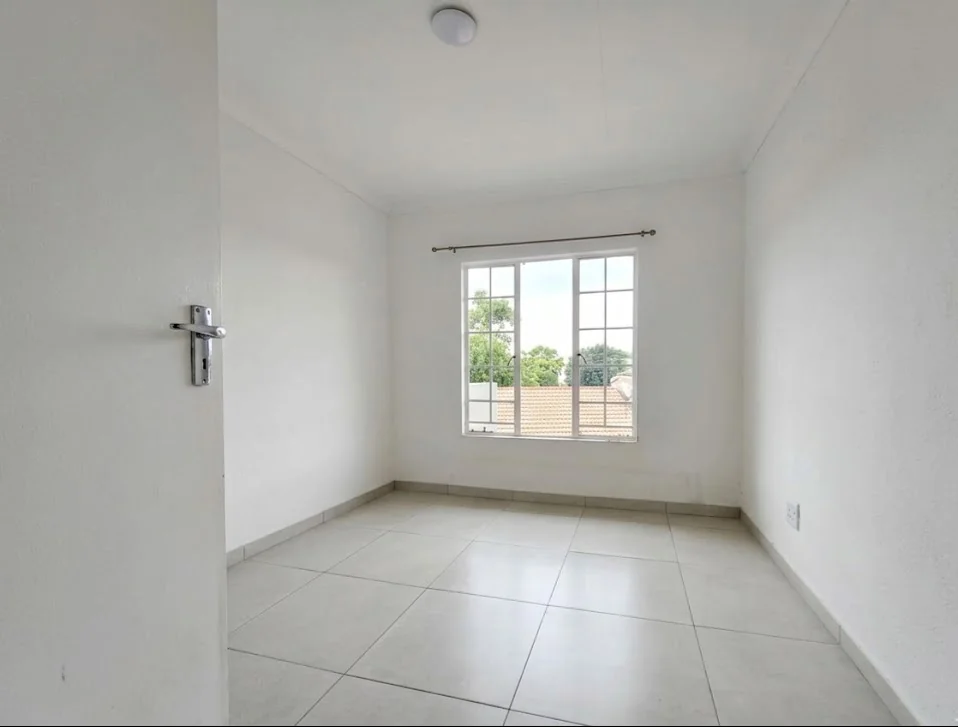 Spacious 2-Bedroom, 2-Bathroom Apartment with Stunning Views in a Prime Location