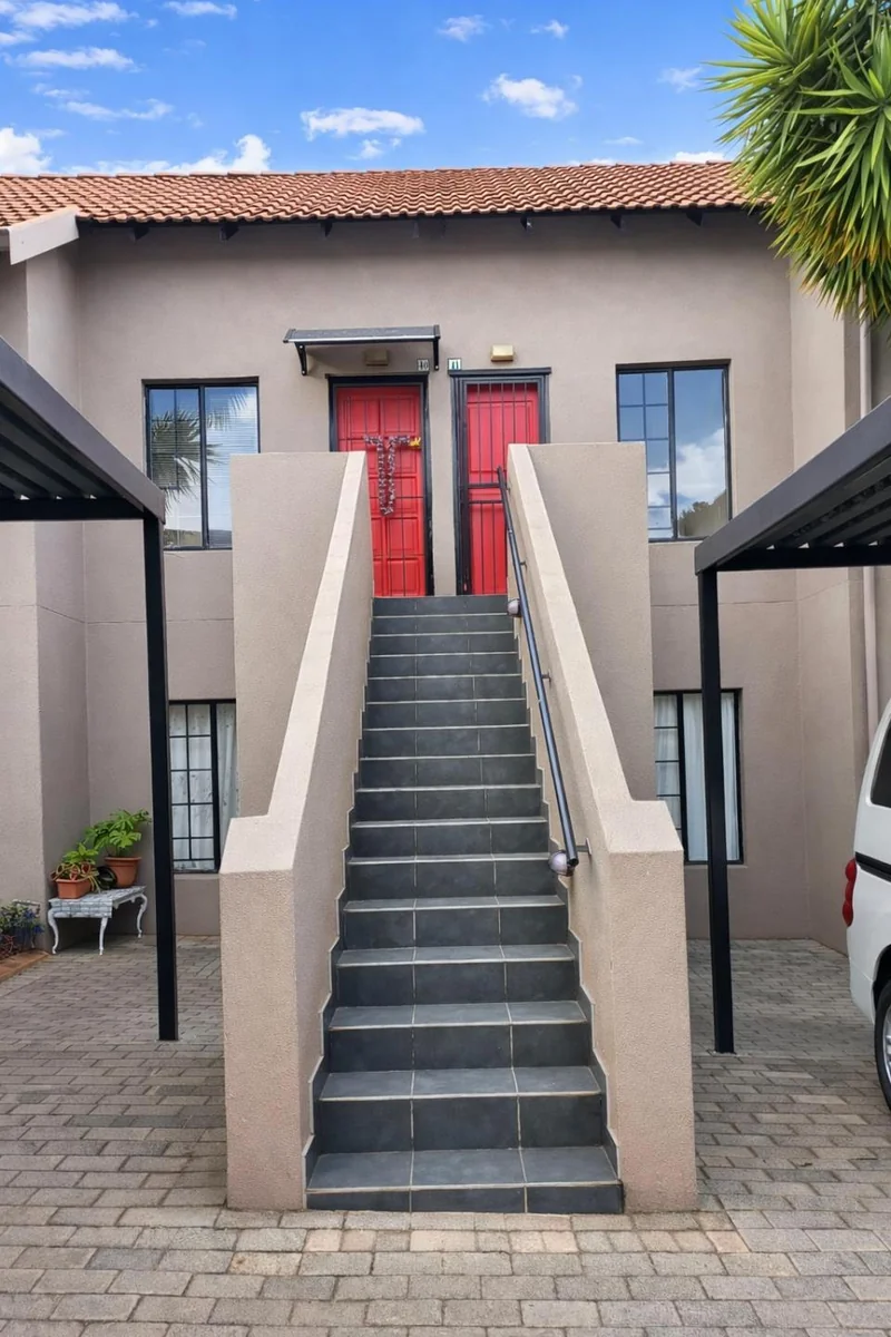 Spacious 2-Bedroom, 2-Bathroom Apartment with Stunning Views in a Prime Location