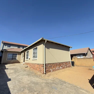 82 Taiwan, Cosmo City, Roodepoort