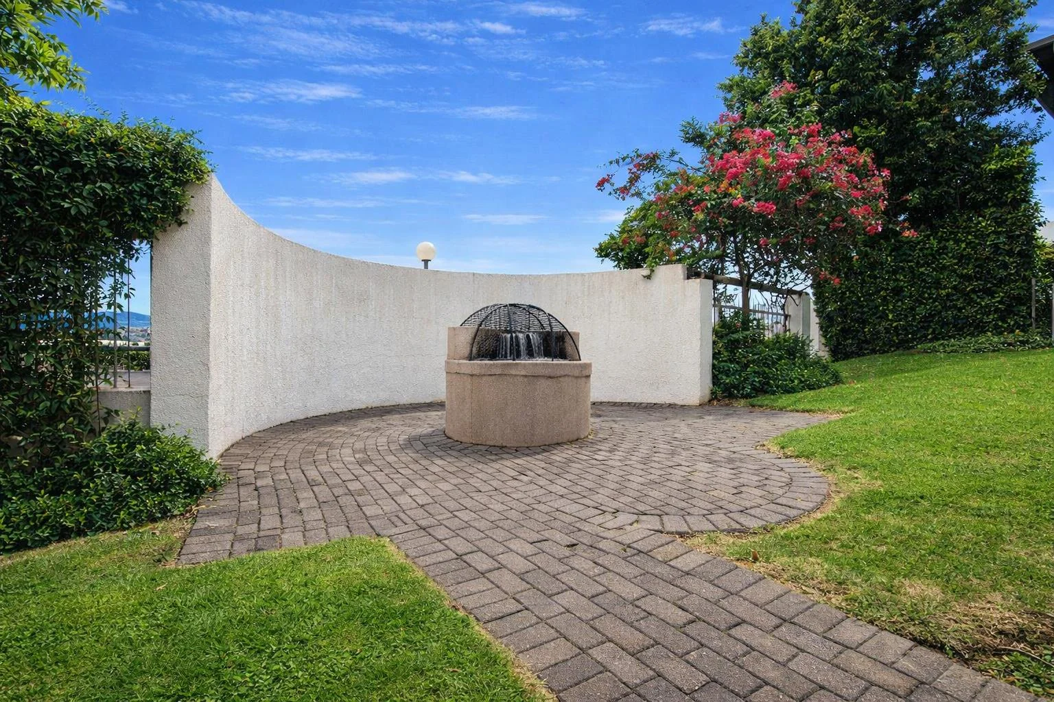 Well Priced 2-Bedroom Apartment in a sought after complex with 24 hour security