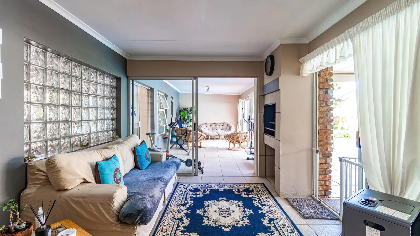 3-BEDROOM HOME WITH PRIVATE 2-BEDROOM FLATLET, INCOME POTENTIAL & ENTERTAINMENT SPACES IN A SECURE BOOMED-OFF AREA
