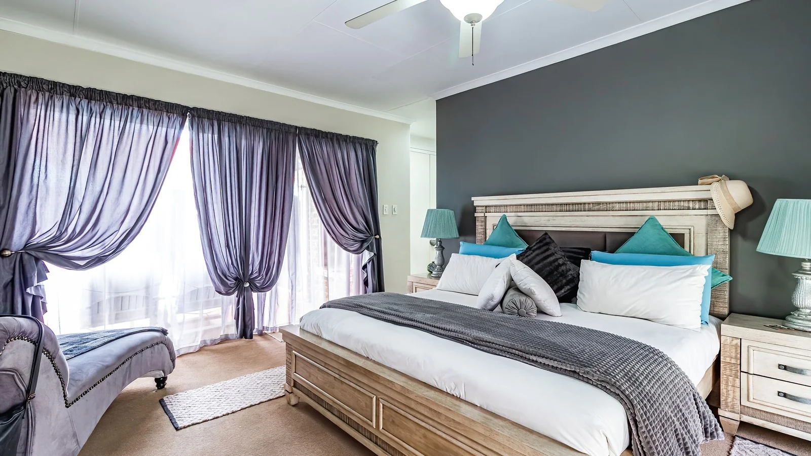 3-BEDROOM HOME WITH PRIVATE 2-BEDROOM FLATLET, INCOME POTENTIAL & ENTERTAINMENT SPACES IN A SECURE BOOMED-OFF AREA