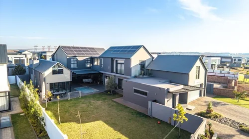 Midstream Heights, Centurion