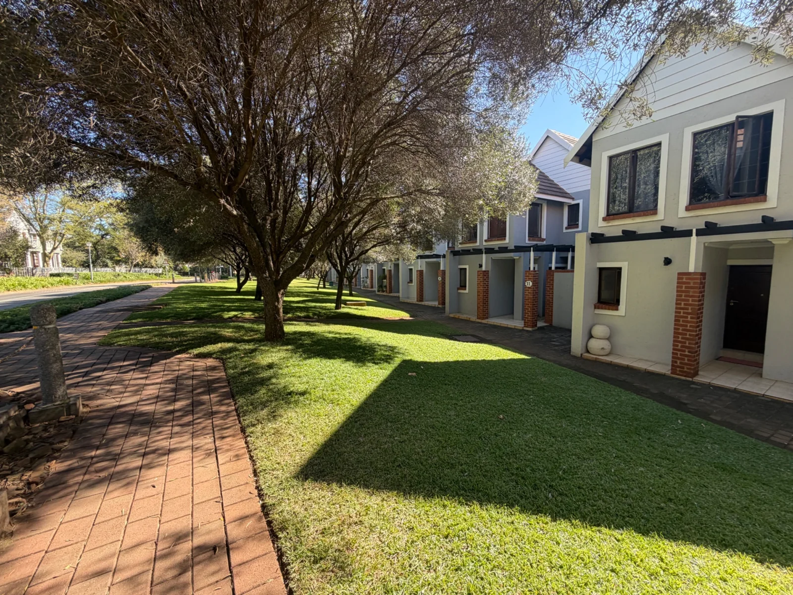 NEW LISTING ......OWN A LIFESTYLE!