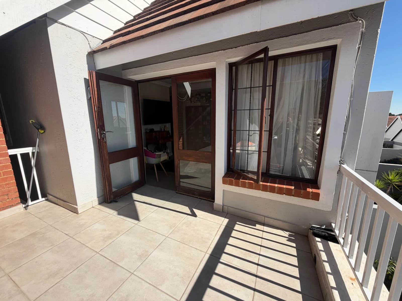 NEW LISTING ......OWN A LIFESTYLE!