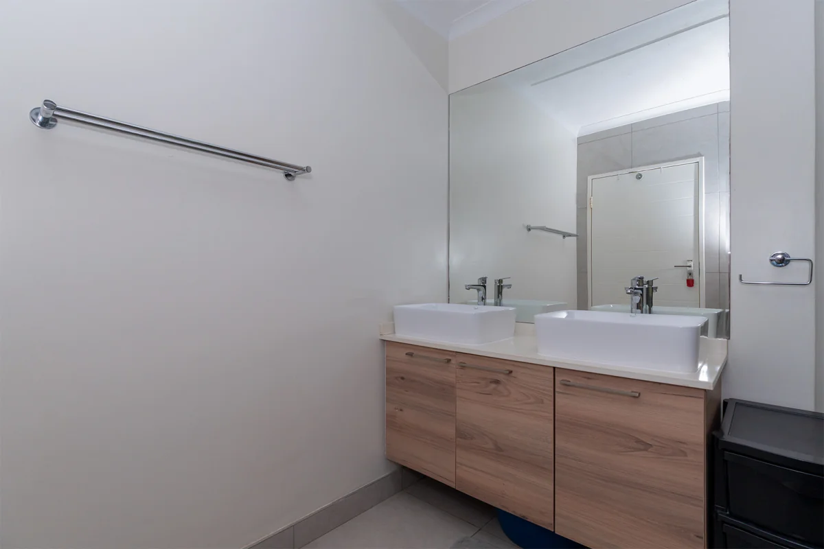 Modern Garden Apartment in Sought-After Red Ivory Lane, Modderfontein