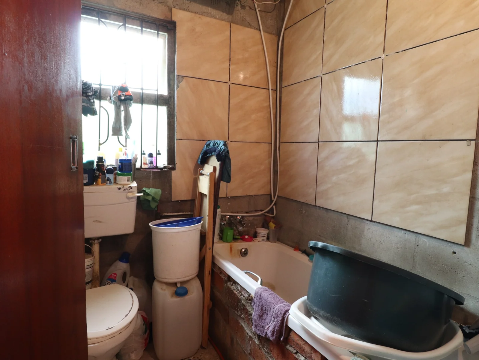 Charming 2-Bedroom Home with Income-Generating Rental Unit