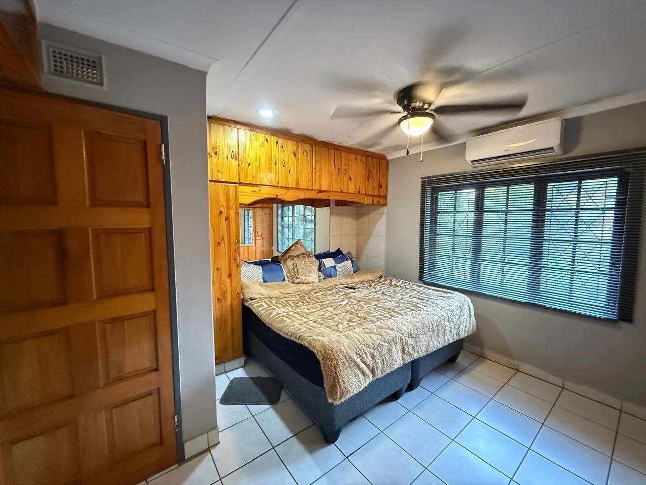 Spacious 4-Bedroom Family Duplex with Exceptional Entertainment Features