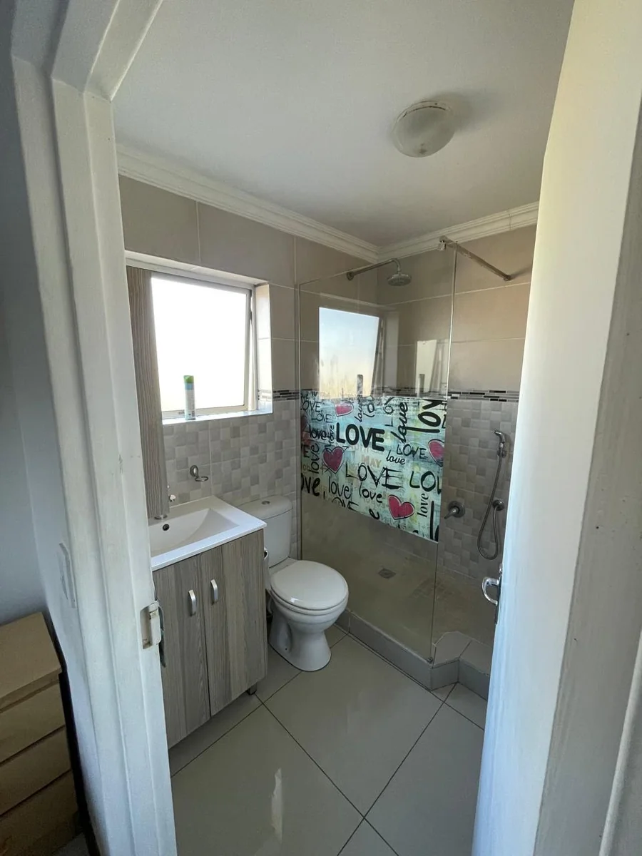 Neat 1 bed apartment to rent in Kenilworth