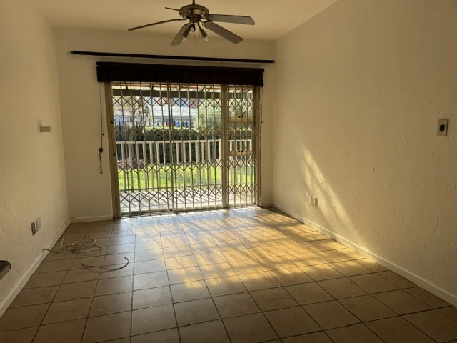 Well-Presented Duplex in Sought-After Aloe Place, Greenstone Hill