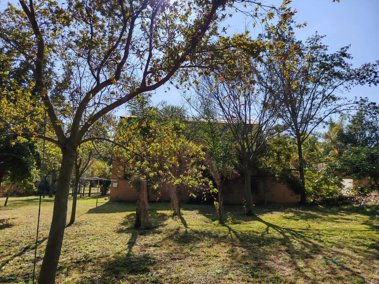 Country Living with City Convenience – 1 Hectare Farm-Style Property