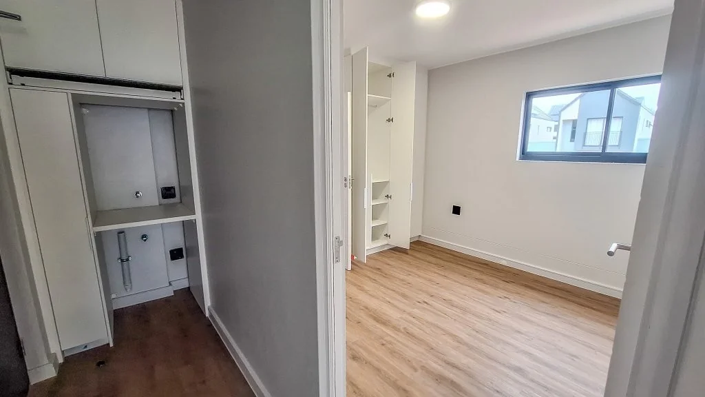 Brand-new spacious unfurnished/partially furnished 1-Bedroom Apartment to Rent in Newinbosch Estate, Stellenbosch