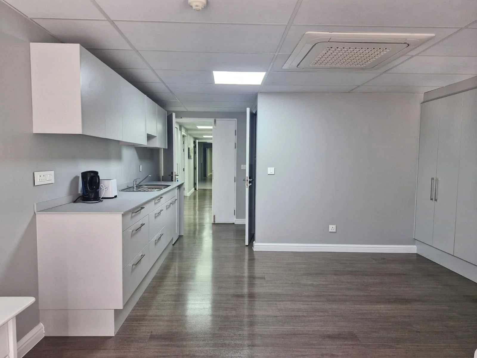 All inclusive One Bedroom Apartment in Central Stellenbosch, close to Campus