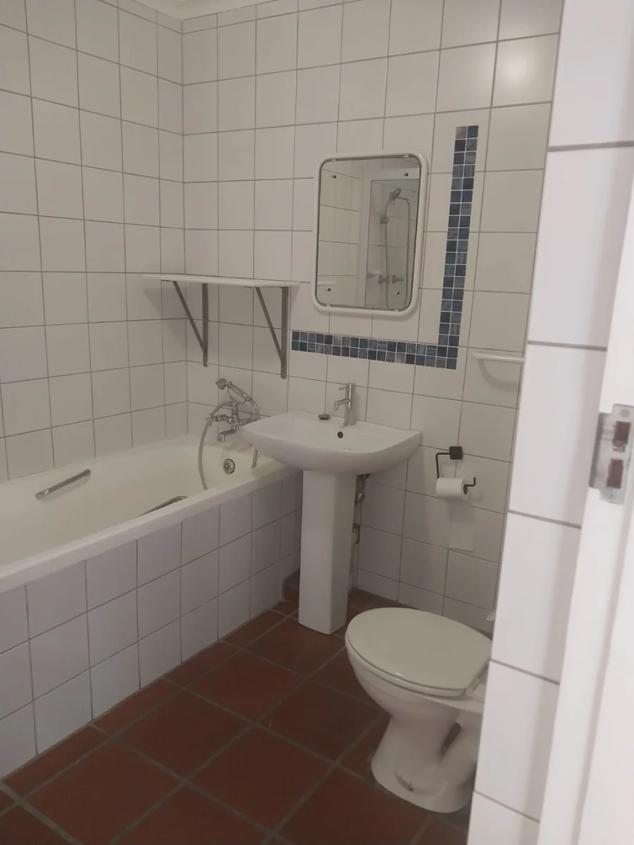 Separate entrance 2 bed unit in Milnerton to rent - Spacious and Secure