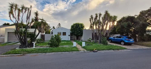 10 La Rhone, Edgemead, Goodwood