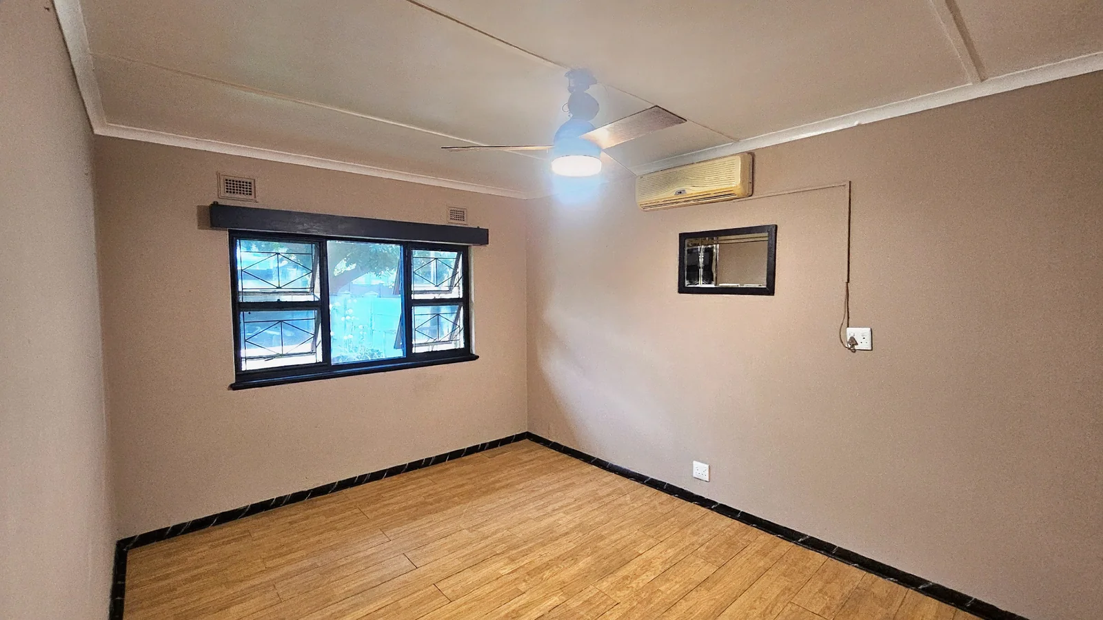Spacious Family Home with Flatlet
