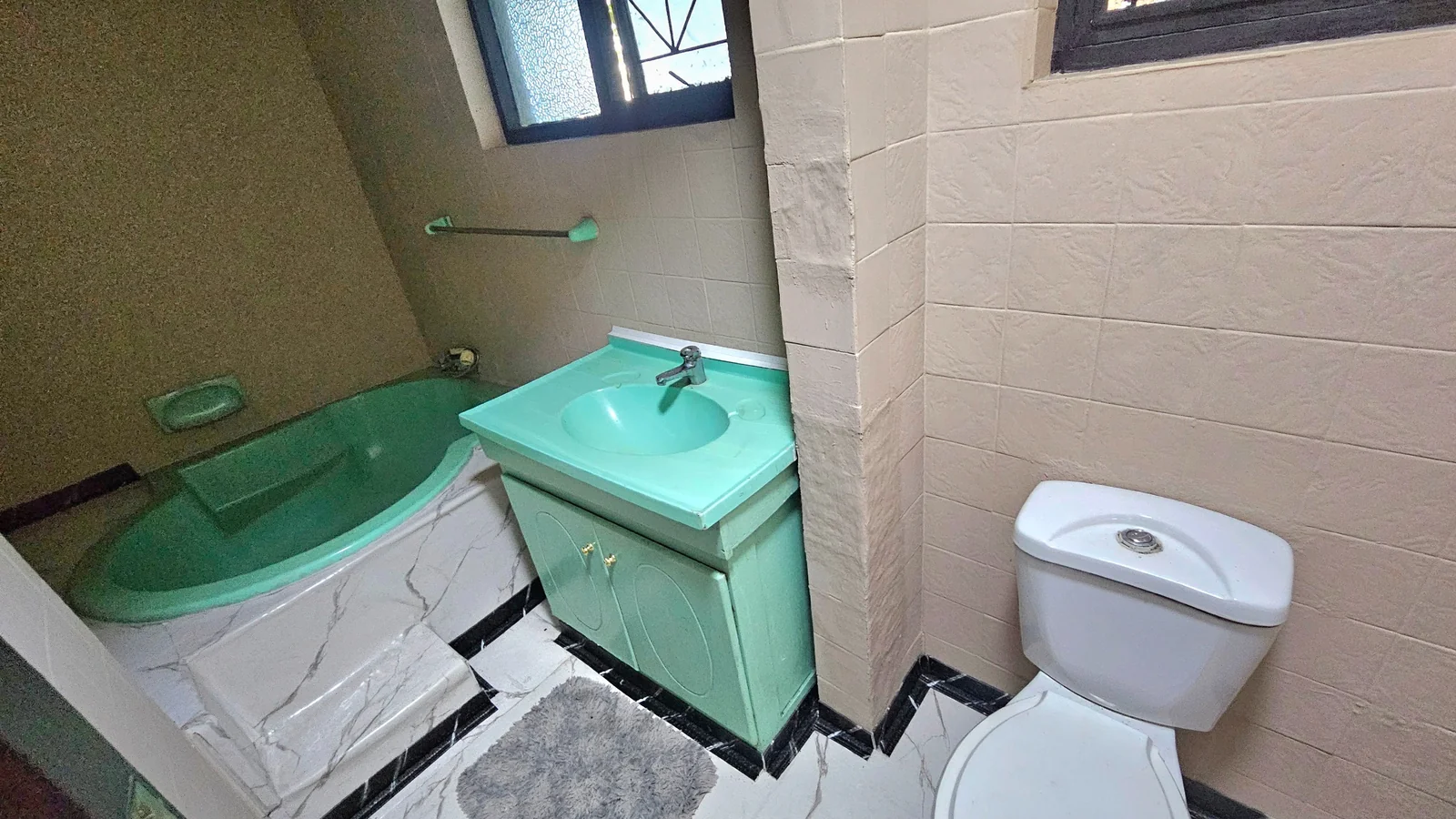Spacious Family Home with Flatlet