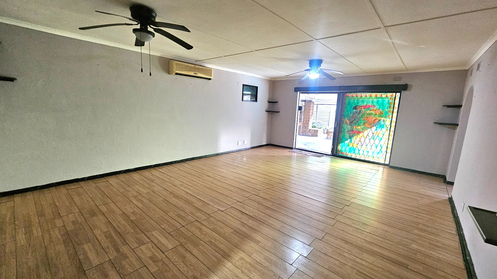 Spacious Family Home with Flatlet