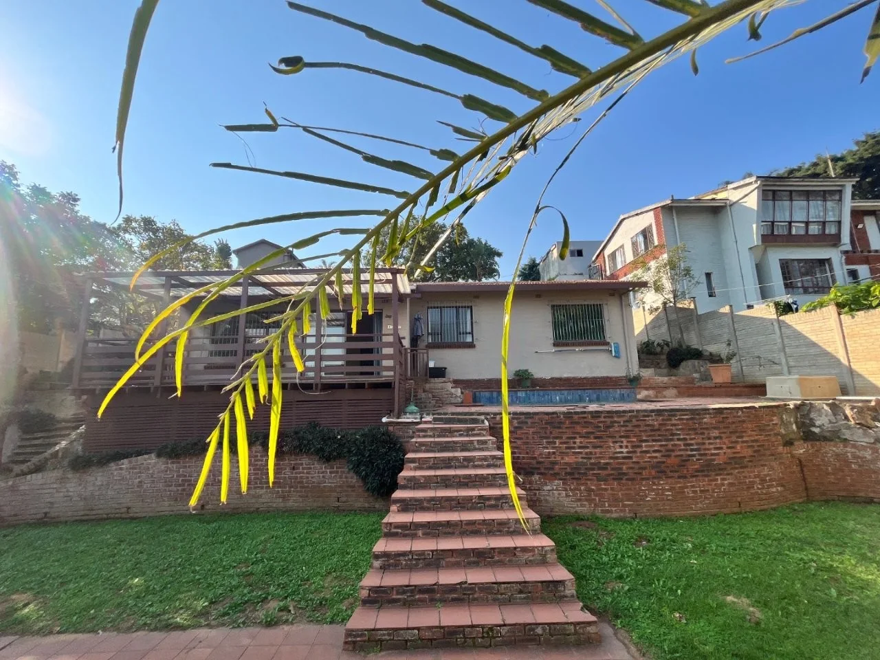 3 Bedroom house with swimming pool in Glenmore