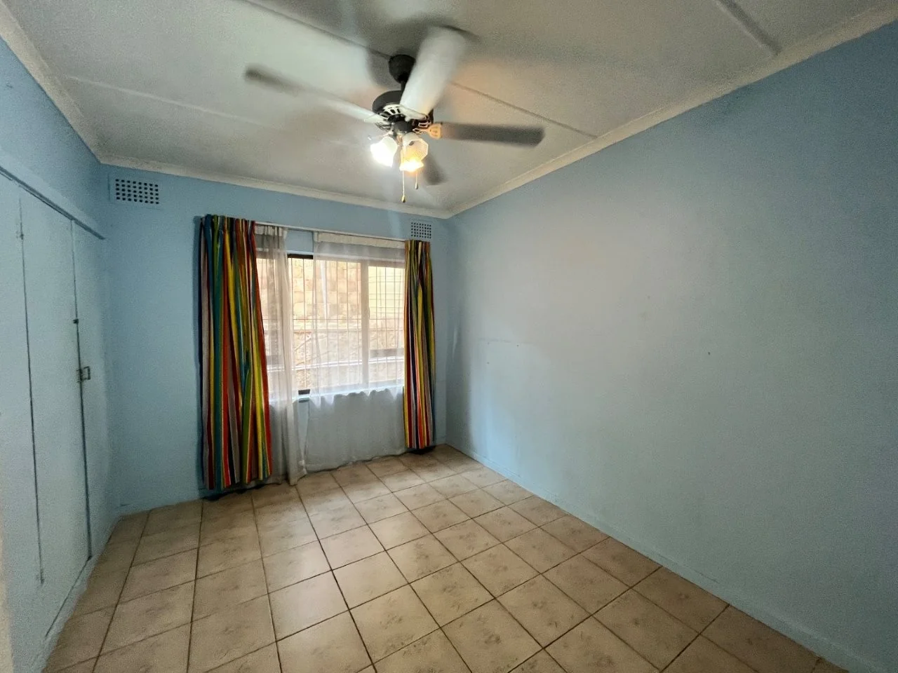 3 Bedroom house with swimming pool in Glenmore