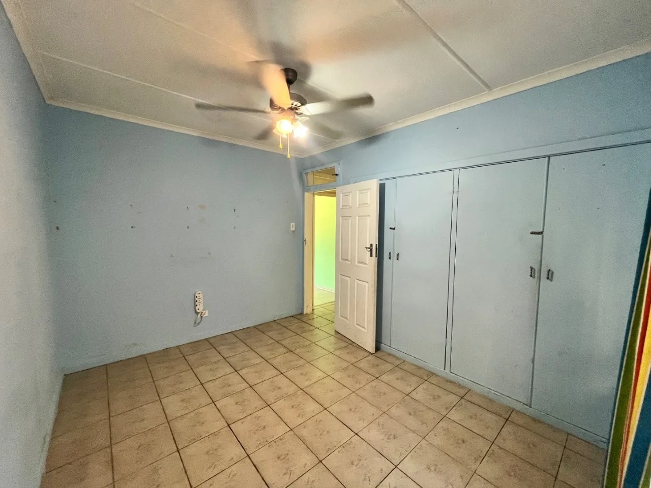 3 Bedroom house with swimming pool in Glenmore