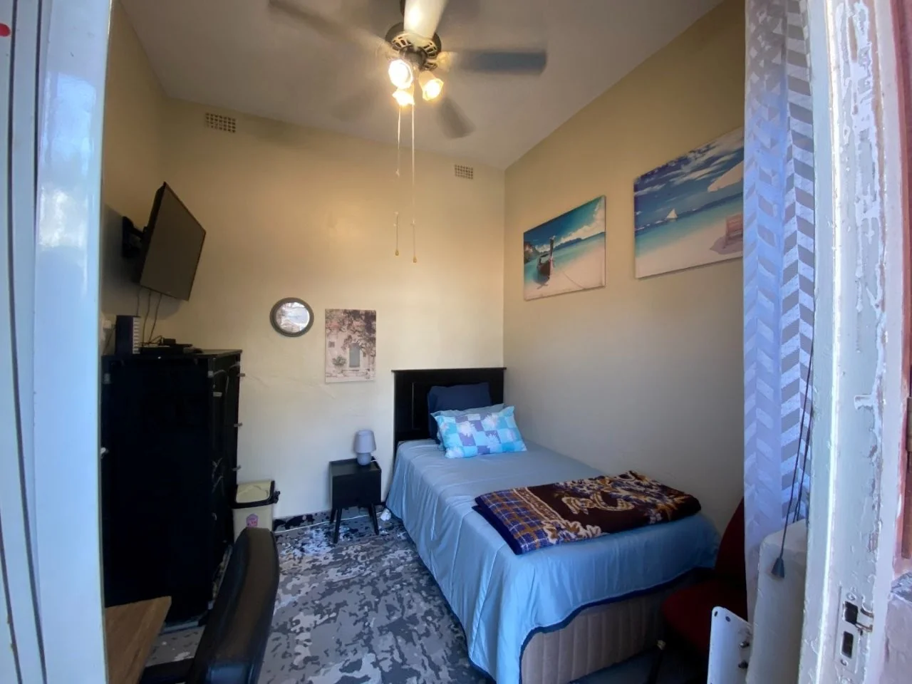 3 Bedroom house with swimming pool in Glenmore