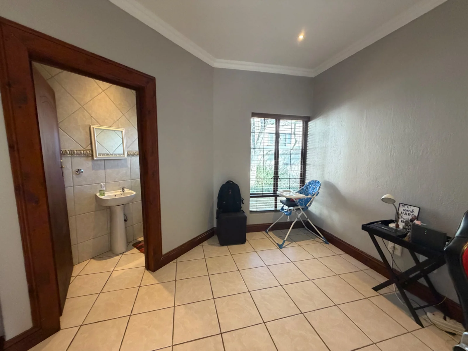 NEW IN THE MARKET ........ FREE STANDING INSIDE A SECURITY ESTATE!