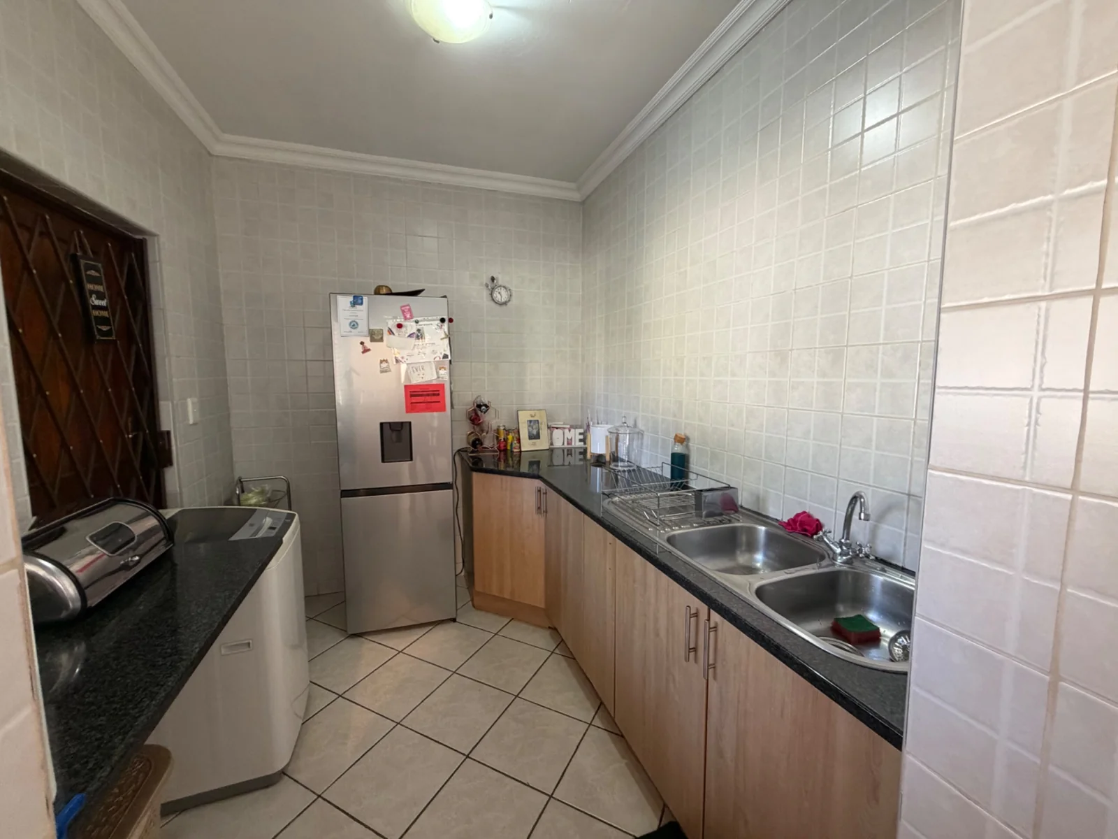 NEW IN THE MARKET ........ FREE STANDING INSIDE A SECURITY ESTATE!