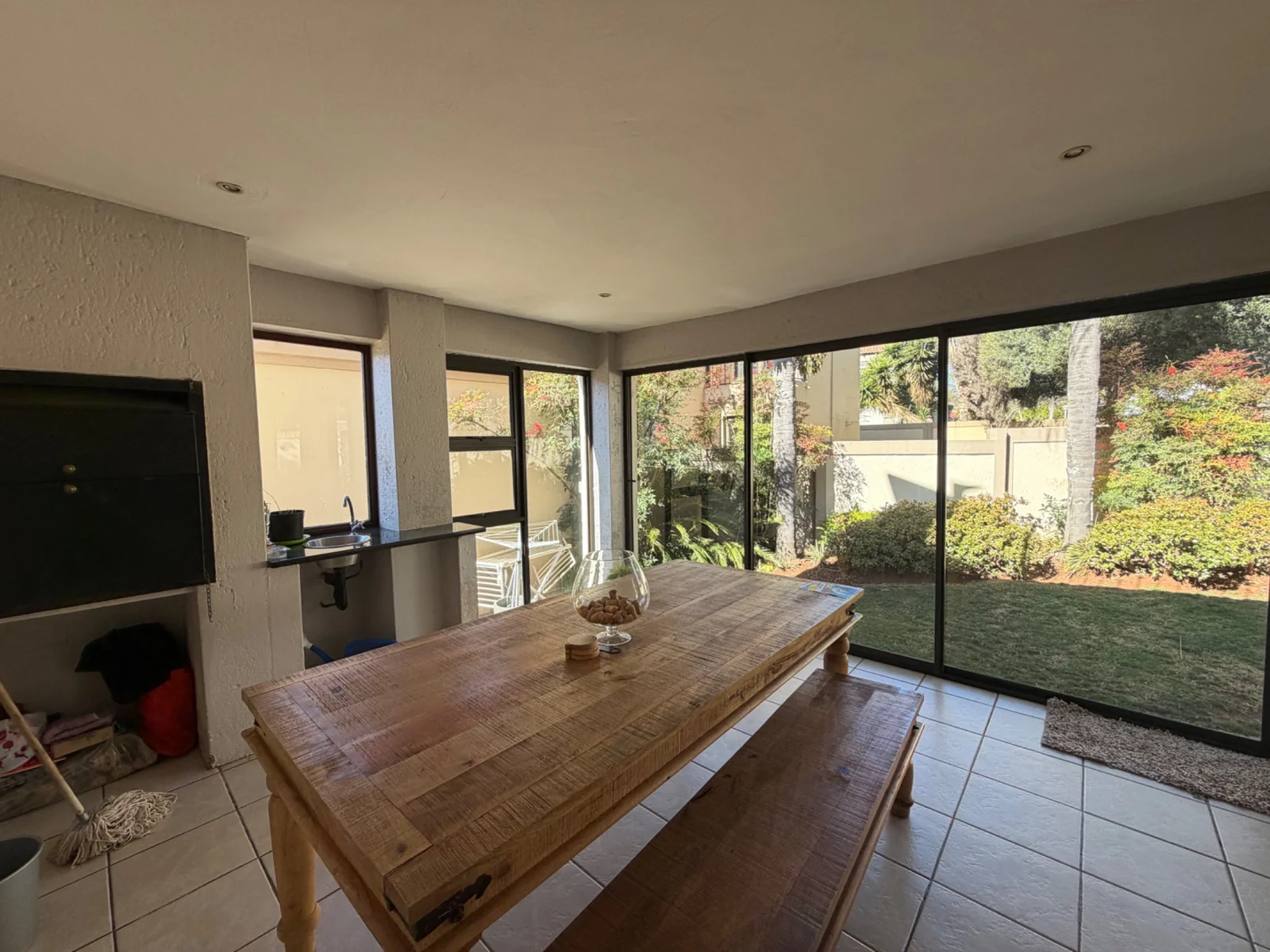 NEW IN THE MARKET ........ FREE STANDING INSIDE A SECURITY ESTATE!