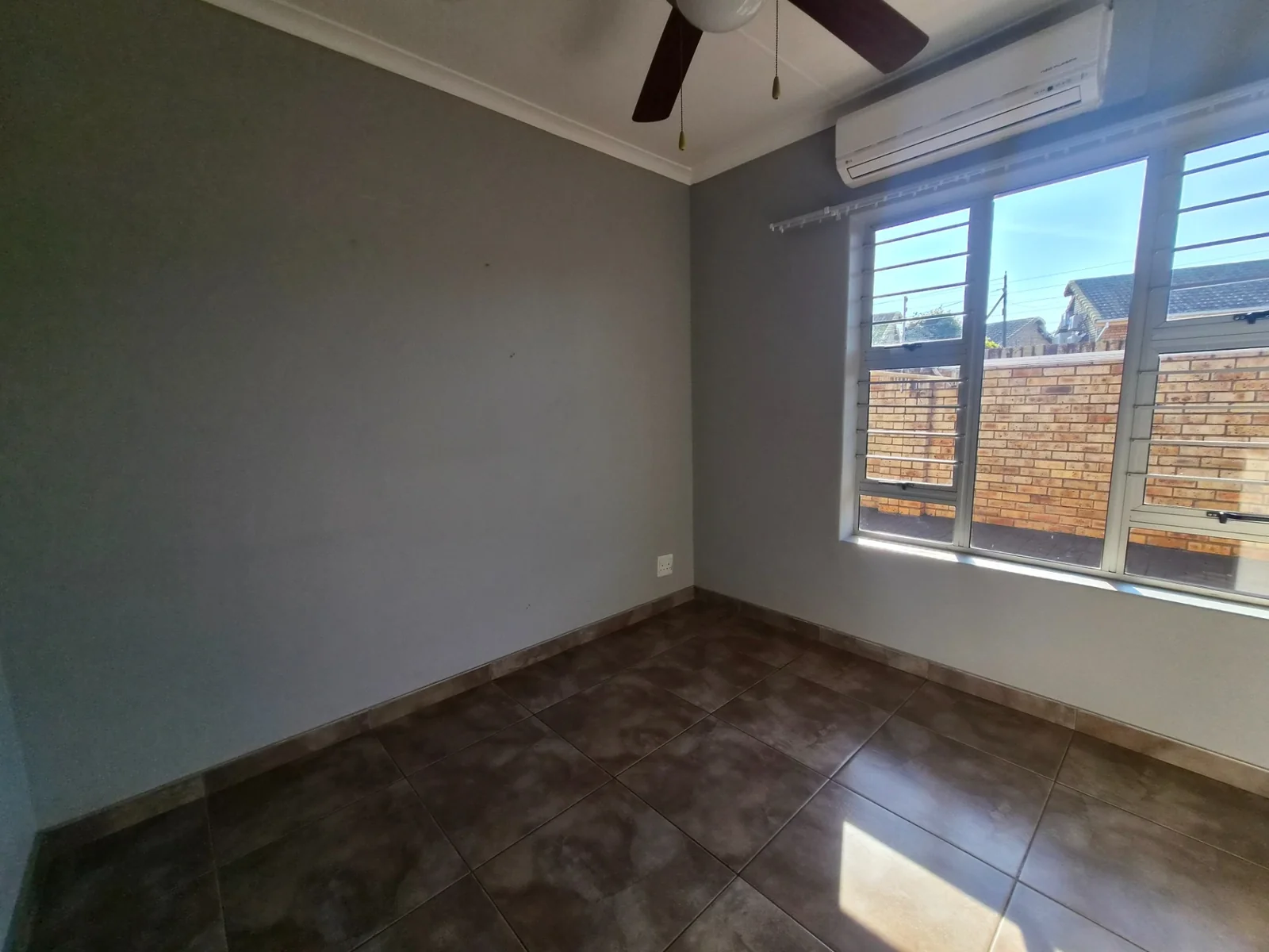 Modern, move-in-ready 3 bedroomed home in Nyala Park