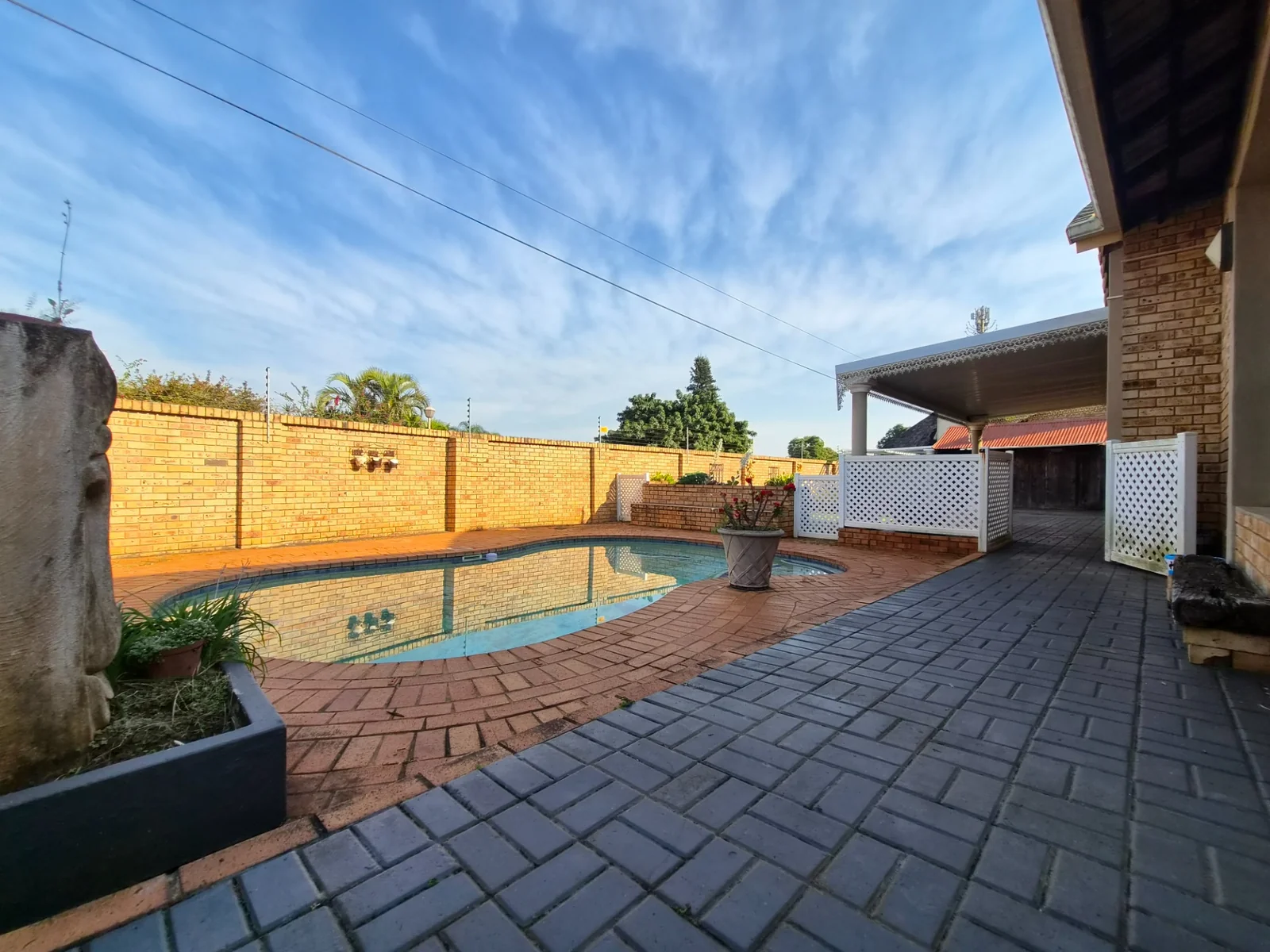 Modern, move-in-ready 3 bedroomed home in Nyala Park